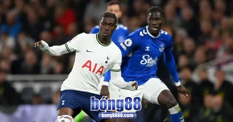 Đội tuyển Tottenham được đánh giá cao hơn về phong độ